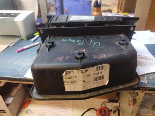 bontott FIAT BRAVO Kesztyűtartó