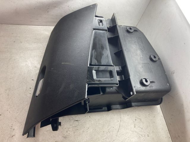 bontott FIAT BRAVO Kesztyűtartó