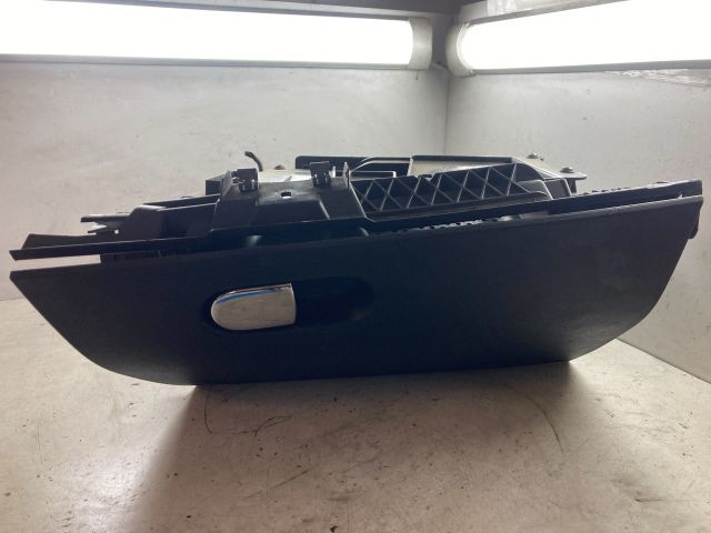 bontott FIAT BRAVO Kesztyűtartó