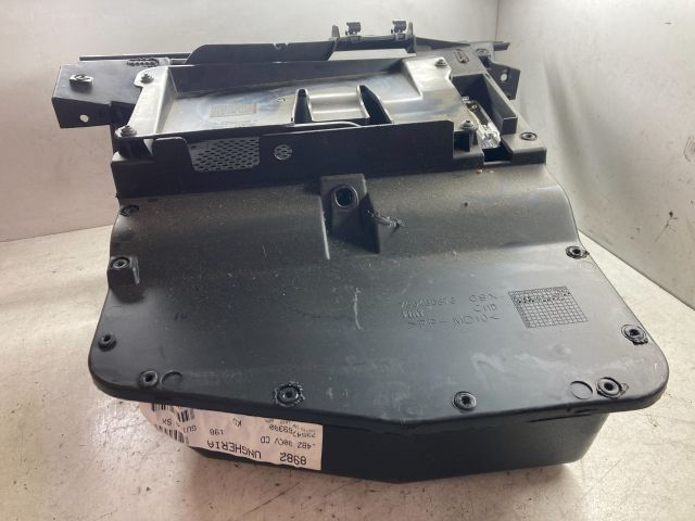 bontott FIAT BRAVO Kesztyűtartó