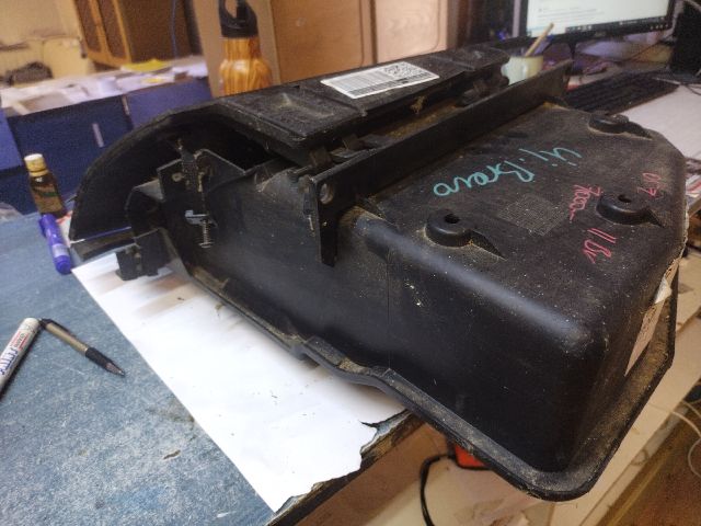 bontott FIAT BRAVO Kesztyűtartó