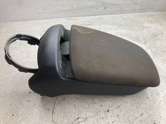 bontott FIAT BRAVO Könyöklő