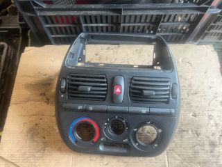 bontott FIAT BRAVO Középkonzol Vezérlő Panel