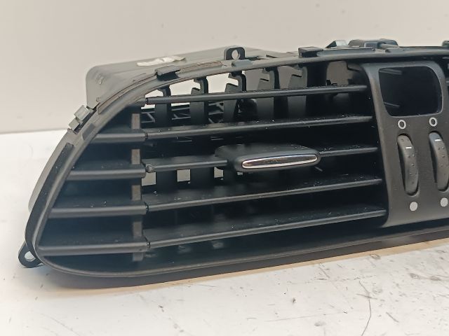 bontott FIAT BRAVO Középső Szellőző