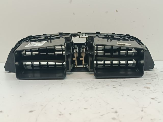 bontott FIAT BRAVO Középső Szellőző