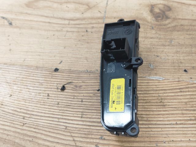 bontott FIAT BRAVO Központizár Kapcsoló