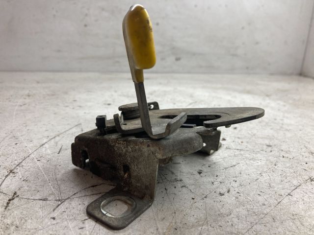 bontott FIAT BRAVO Motorháztető Zárszerkezet