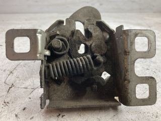 bontott FIAT BRAVO Motorháztető Zárszerkezet