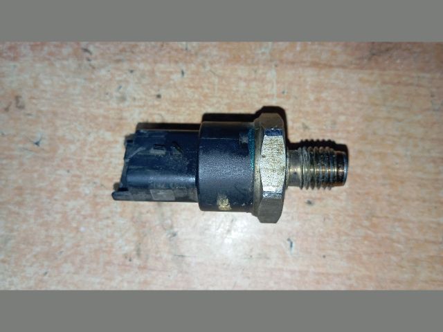 bontott FIAT BRAVO Nyomásszabályzó Szelep