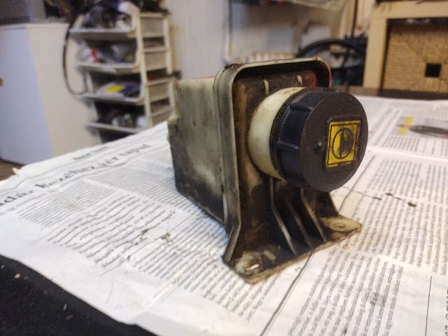 bontott FIAT BRAVO Szervóolaj Tartály