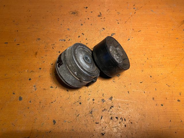 bontott FIAT BRAVO Szíjfeszítő Görgő