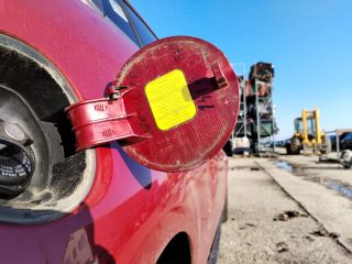 bontott FIAT BRAVO Tankajtó