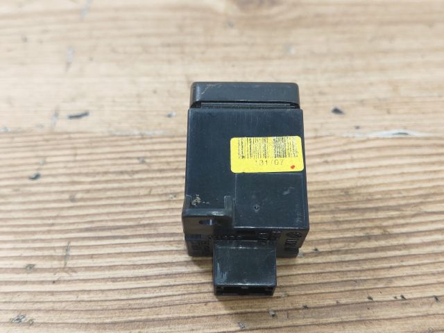 bontott FIAT BRAVO Vészvillogó Kapcsoló