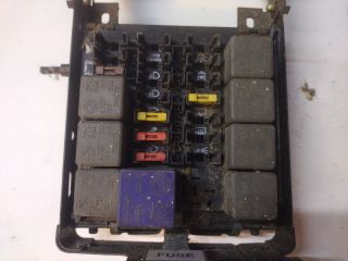 bontott FIAT COUPE Biztosítéktábla Utastér