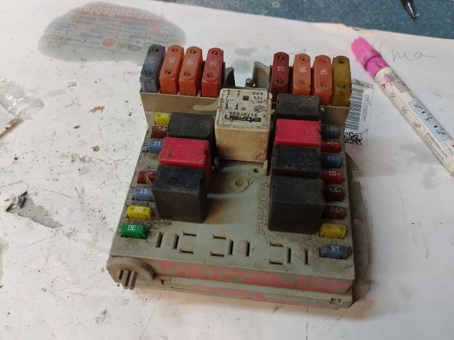 bontott FIAT CROMA Biztosítéktábla Motortér