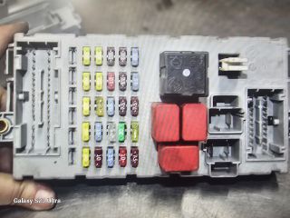 bontott FIAT CROMA Biztosítéktábla Motortér