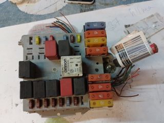 bontott FIAT CROMA Biztosítéktábla Motortér