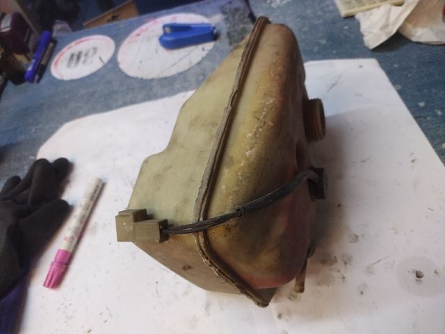 bontott FIAT CROMA Kiegyenlítő Tartály