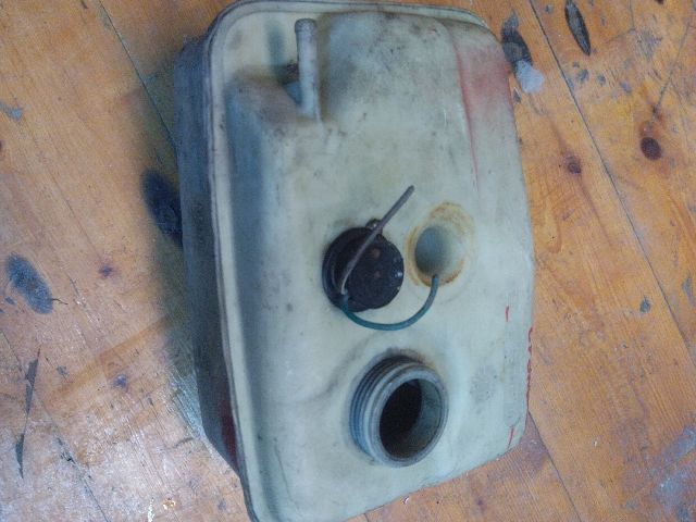 bontott FIAT CROMA Kiegyenlítő Tartály