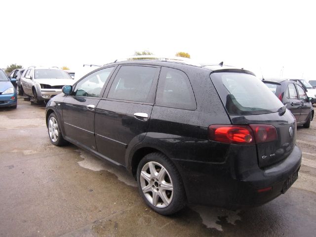 bontott FIAT CROMA Bal első Ajtó (Üres lemez)