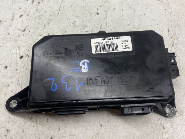 bontott FIAT CROMA Bal első Ajtó Vezérlőegység