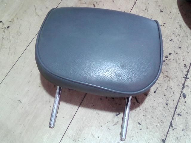 bontott FIAT CROMA Bal első Fejtámla