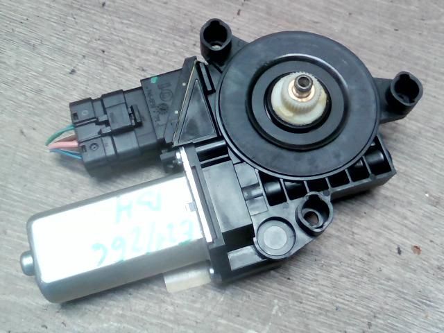 bontott FIAT CROMA Bal hátsó Ablakemelő Motor