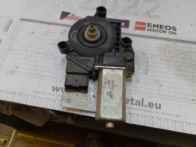 bontott FIAT CROMA Bal hátsó Ablakemelő Motor