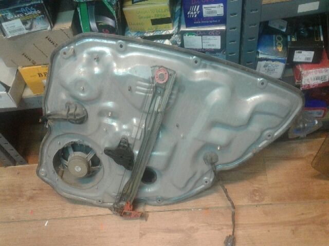 bontott FIAT CROMA Bal hátsó Ablakemelő Szerkezet (Elektromos)