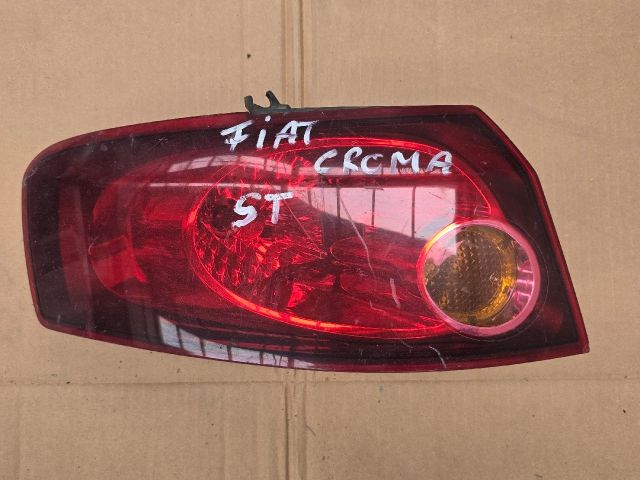 bontott FIAT CROMA Bal Hátsó Lámpa