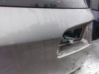 bontott FIAT CROMA Csomagtérajtó (Üres lemez)