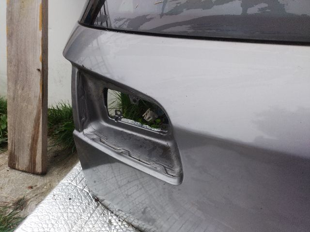 bontott FIAT CROMA Csomagtérajtó (Üres lemez)