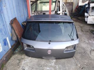 bontott FIAT CROMA Csomagtérajtó (Üres lemez)