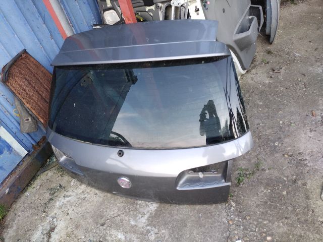 bontott FIAT CROMA Csomagtérajtó (Üres lemez)