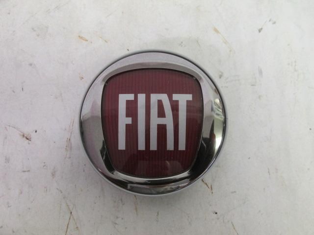 bontott FIAT CROMA Felniközép (1 db)