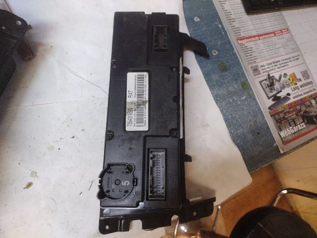 bontott FIAT CROMA Fűtéskapcsoló (digit klímás)