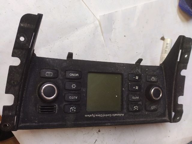 bontott FIAT CROMA Fűtéskapcsoló (digit klímás)
