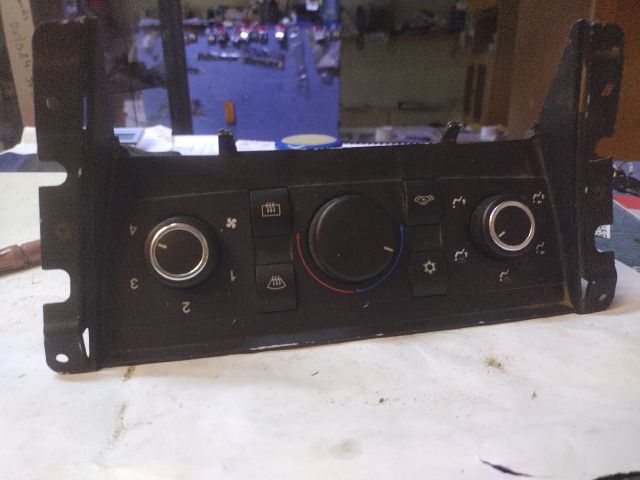 bontott FIAT CROMA Fűtéskapcsoló (manuális klímás)