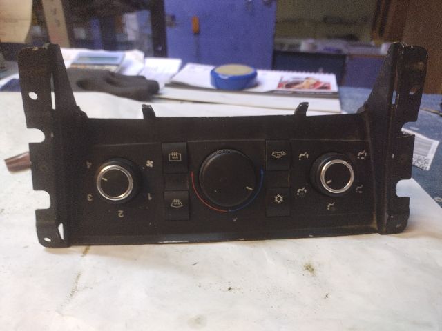 bontott FIAT CROMA Fűtéskapcsoló (manuális klímás)