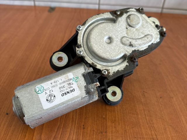 bontott FIAT CROMA Hátsó Ablaktörlő Motor