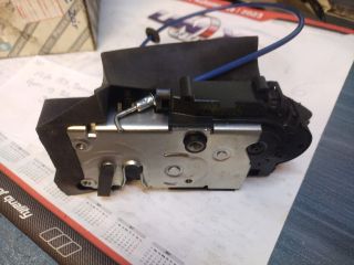 bontott FIAT CROMA Jobb első Ajtózár