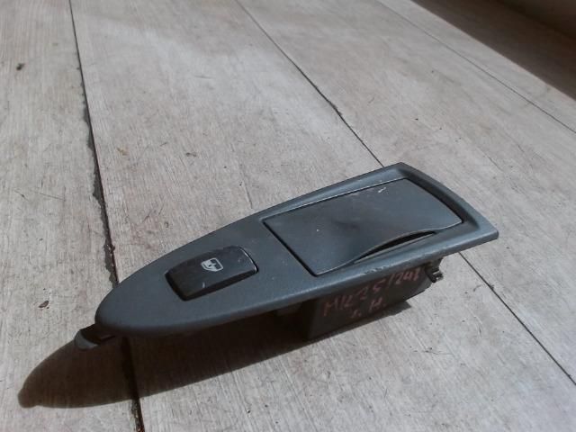 bontott FIAT CROMA Jobb hátsó Ablakemelő Kapcsoló