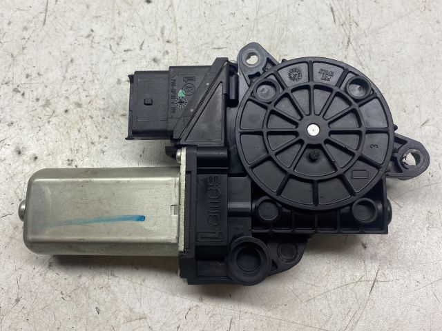 bontott FIAT CROMA Jobb hátsó Ablakemelő Motor