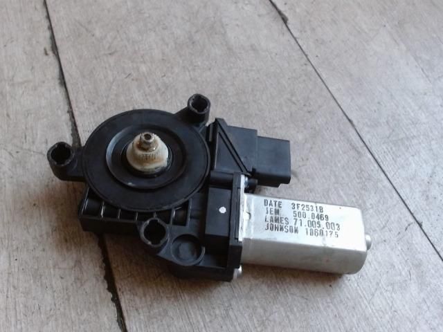 bontott FIAT CROMA Jobb hátsó Ablakemelő Motor