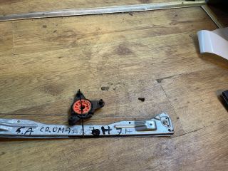 bontott FIAT CROMA Jobb hátsó Ablakemelő Szerkezet (Elektromos)