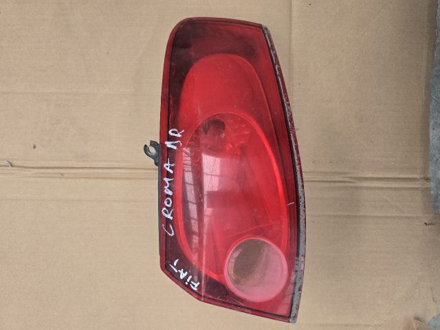bontott FIAT CROMA Jobb Hátsó Lámpa