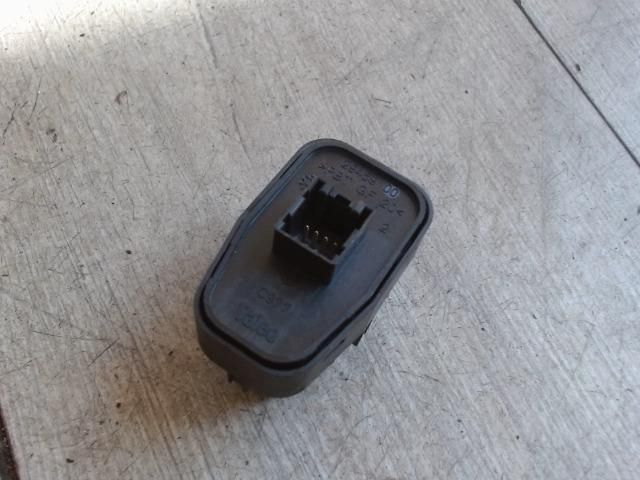 bontott FIAT CROMA Kapcsoló (Magában)