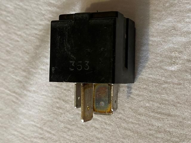 bontott FIAT CROMA Relé