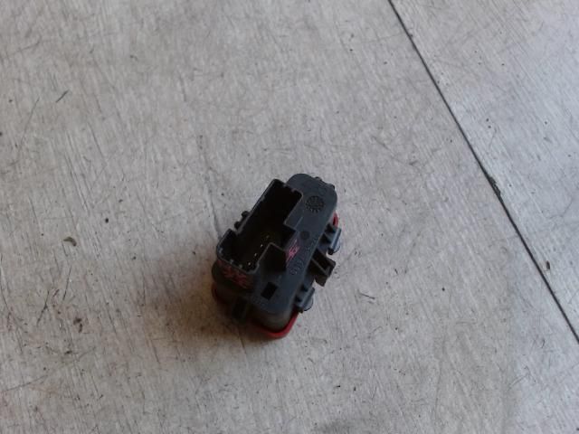 bontott FIAT CROMA Vészvillogó Kapcsoló