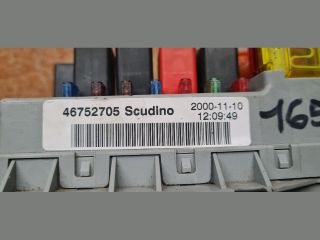 bontott FIAT DOBLO Biztosítéktábla Motortér